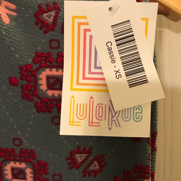 NWT XS Lularoe cassie skirt- red Aztec embroidery - Picture 2 of 4